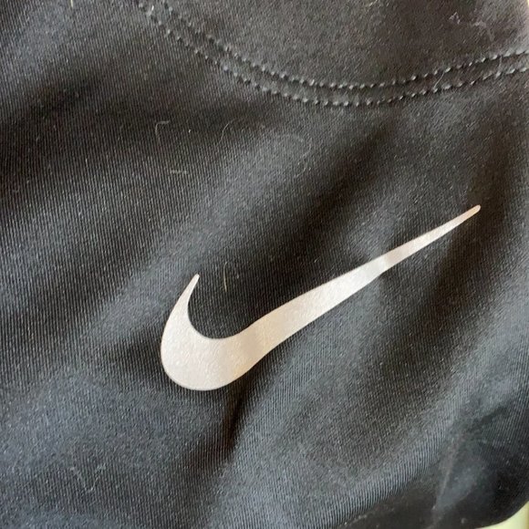 Nike women’s dri fit cropped  leggings- small - Picture 5 of 5